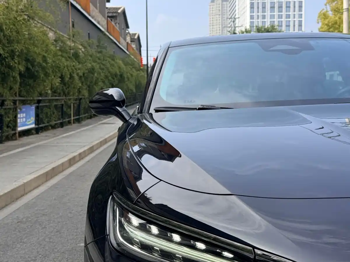 Hongqi H5 2025 1.5T DCT Flag Rhythm 500,000 Units Memorial Edition фото 6