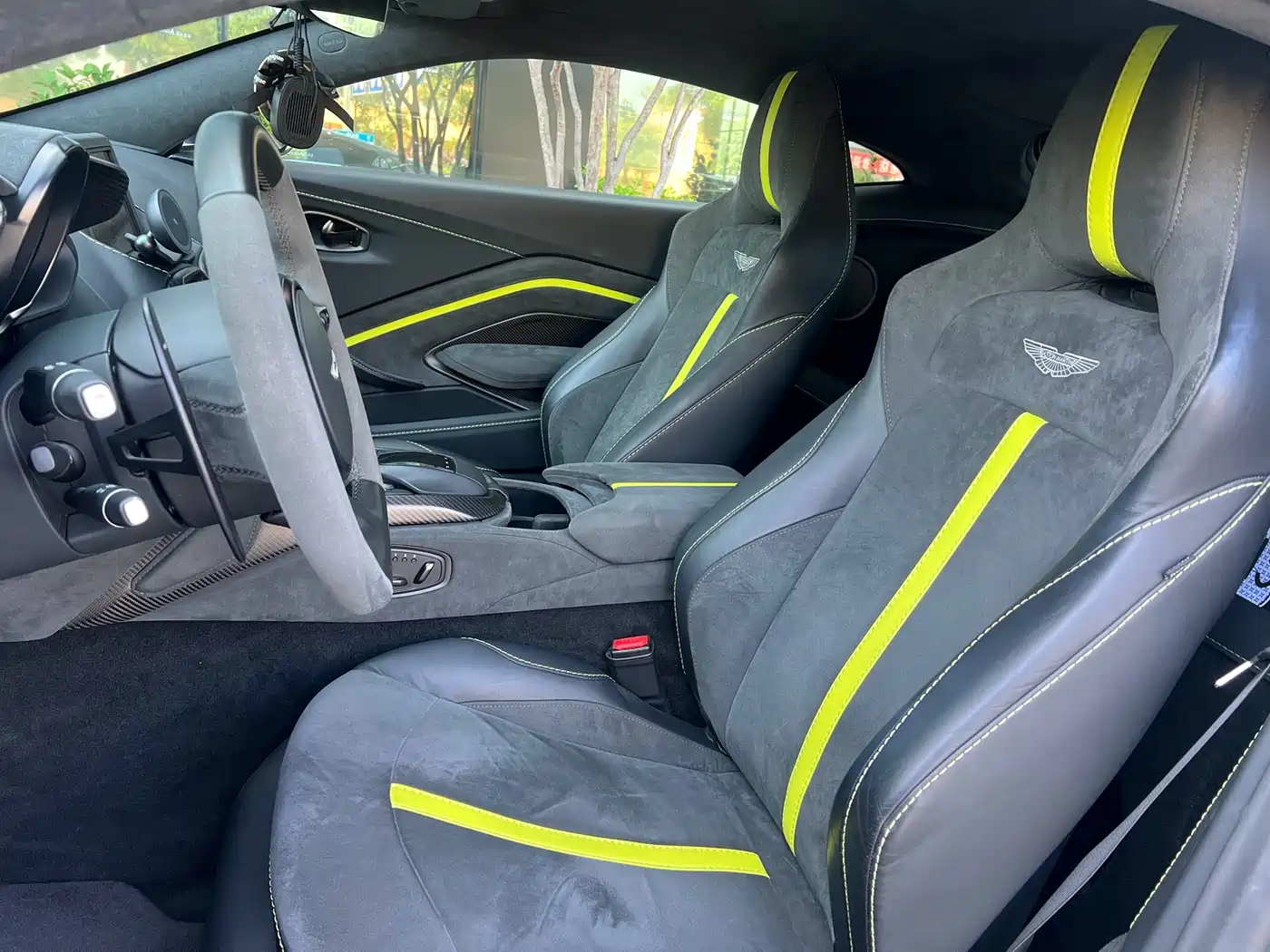 2022 Aston Martin V8 Vantage