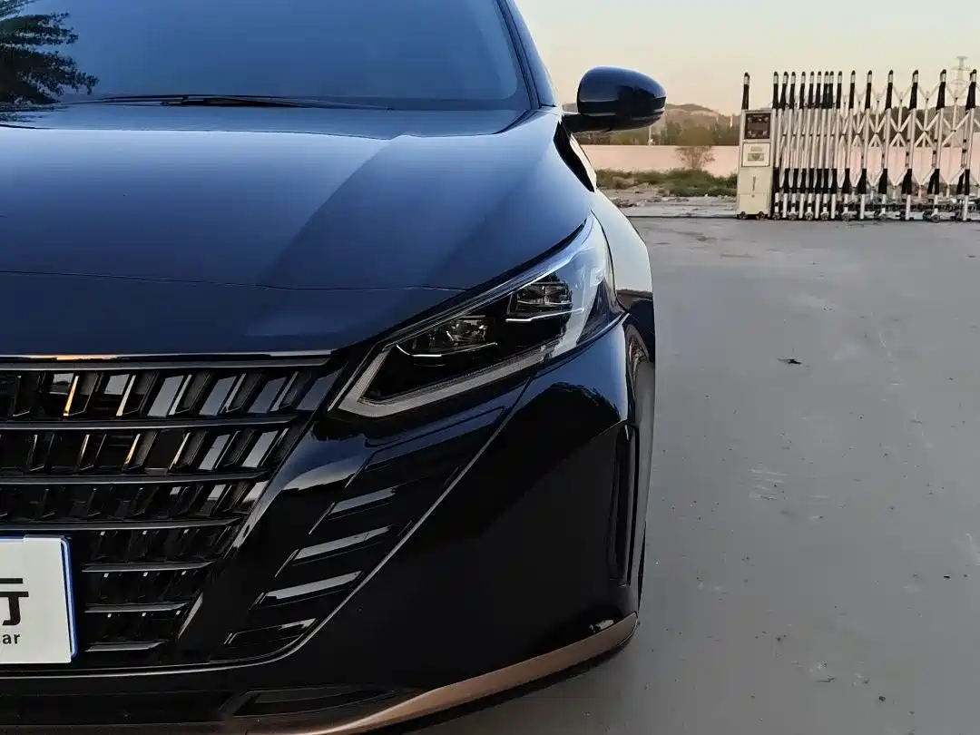 Nissan Teana 2025 2025 2.0L SV Black Gold Edition