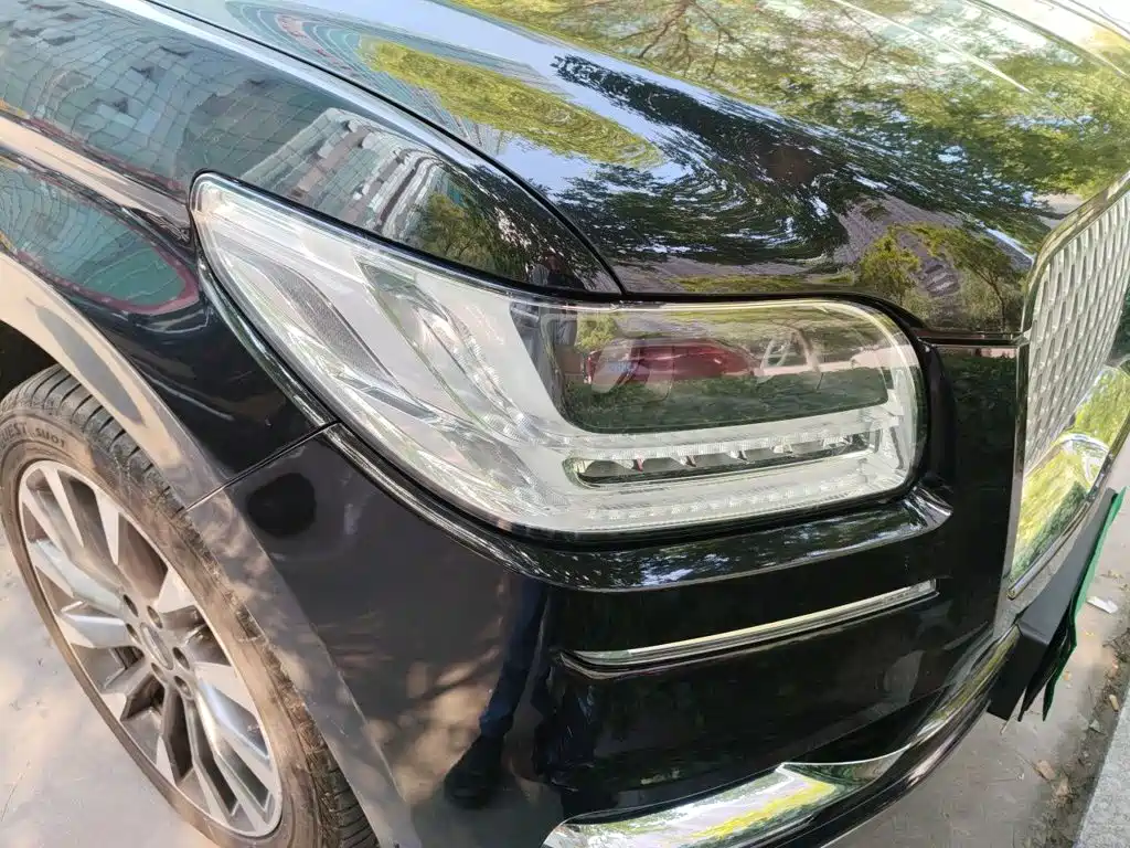 Фото 7 - Lincoln Navigator