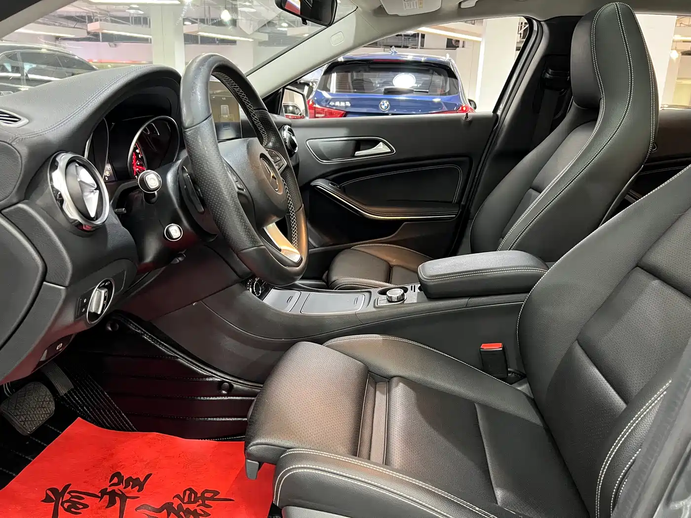 Mercedes-Benz GLA 2017 GLA 220 4MATIC Fashion фото 11