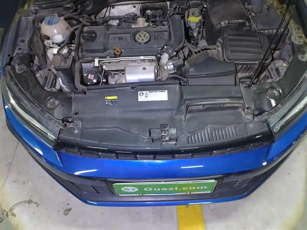 Volkswagen Scirocco 2015 1.4TSI Trend Edition фото 11