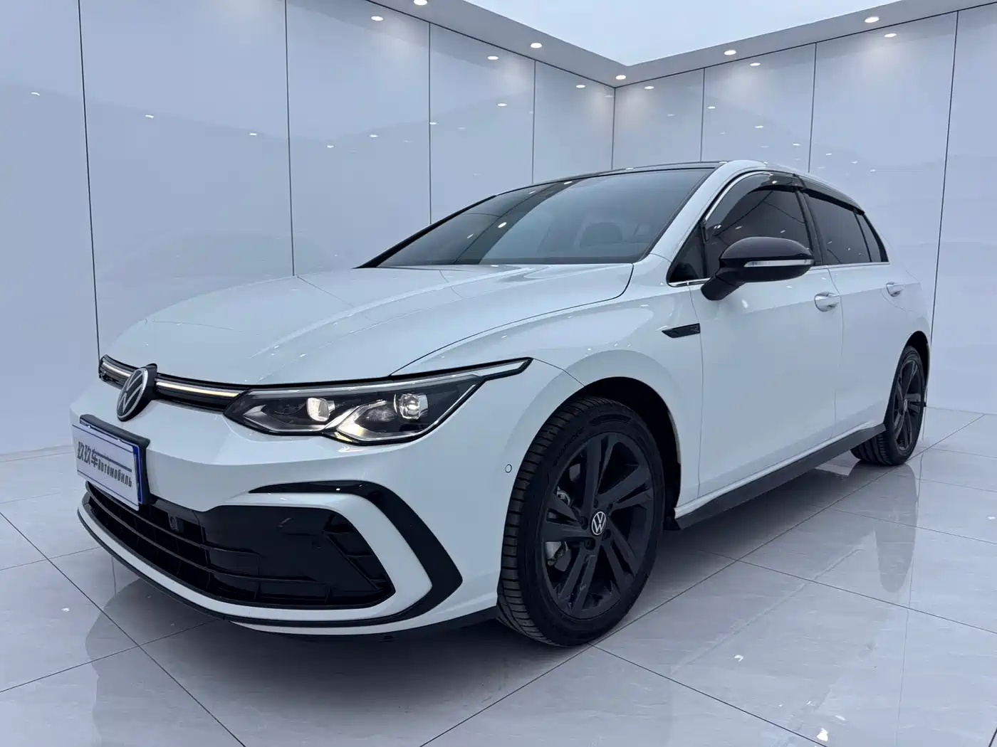 Volkswagen Golf 2023 Model 280TSI DSG R-Line