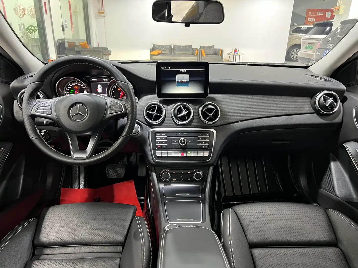 Mercedes-Benz GLA 2017 GLA 220 4MATIC Fashion фото 9
