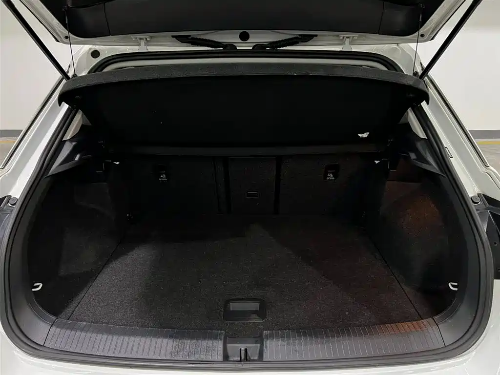 Volkswagen T-ROC 2022 280TSI DSG 2WD Comfort PLUS фото 7