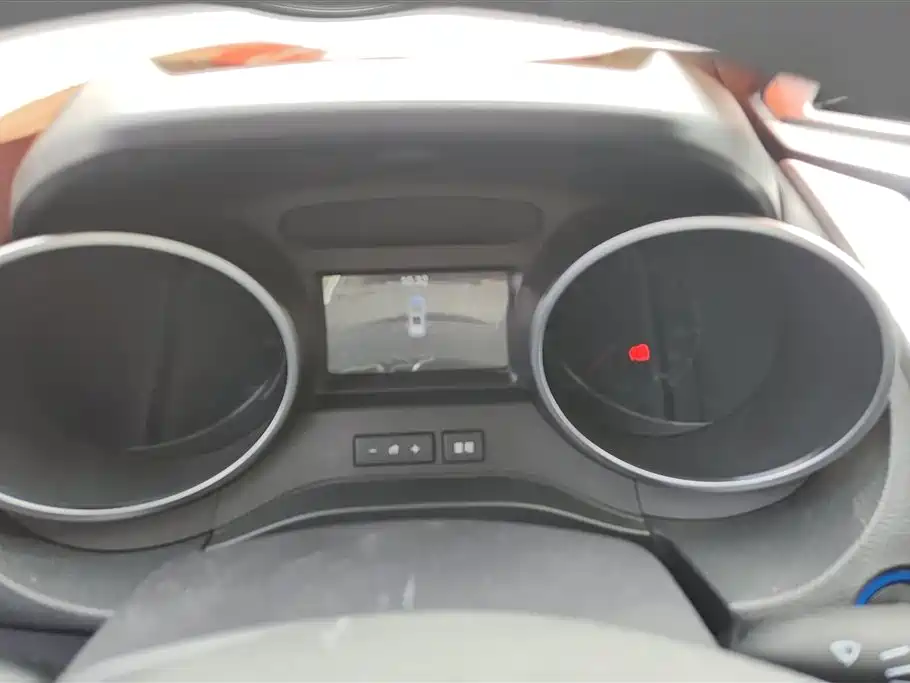 BYD Yuan New Energy 2018 EV360 Smart Connected Cool Type фото 14