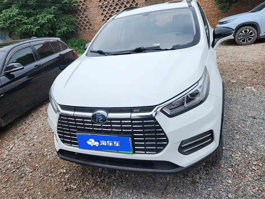 BYD Yuan New Energy 2018 EV360 Smart Connected Cool Type фото 2