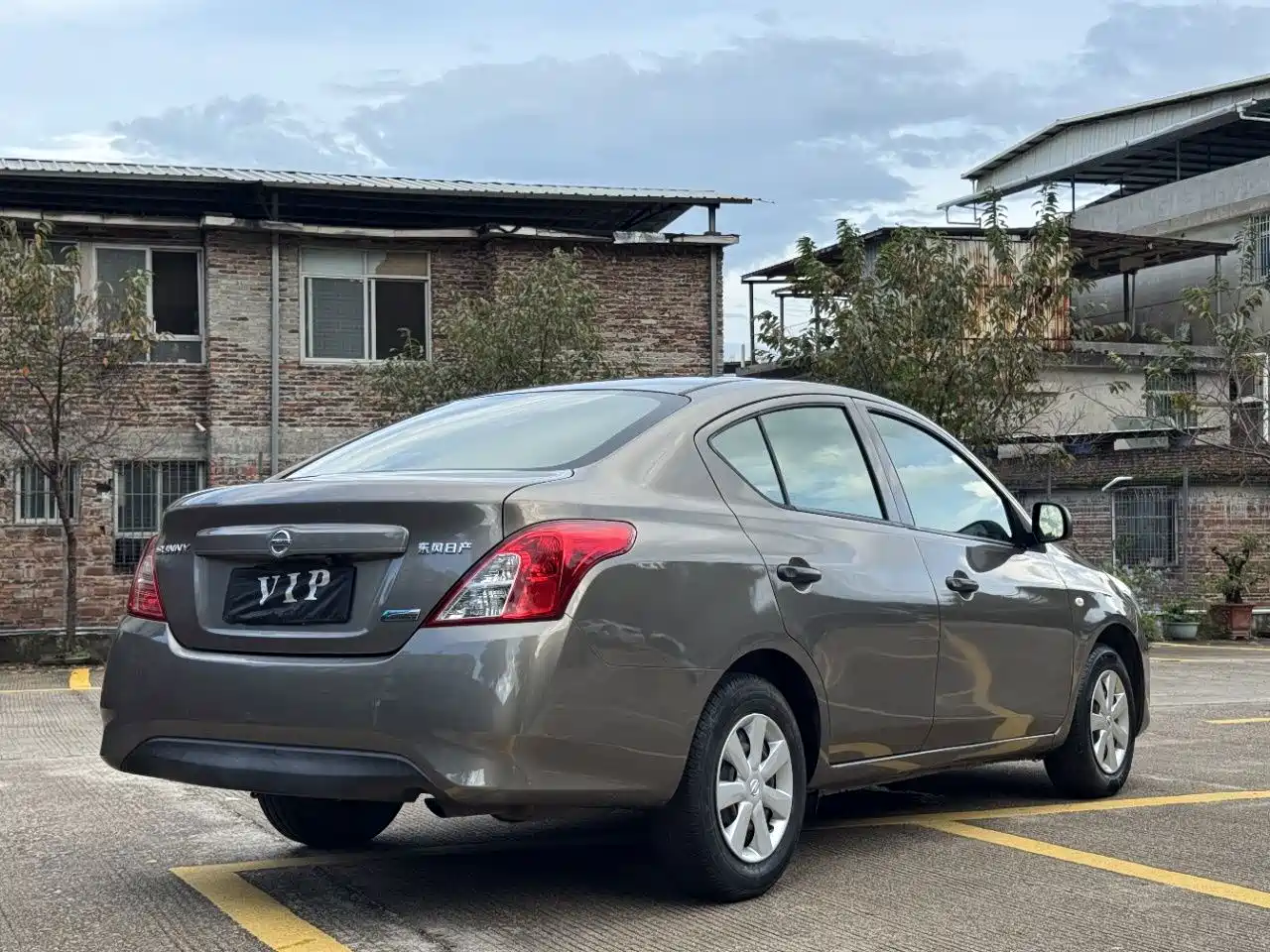 Nissan Sunny 2019 2015 1.5XE CVT Comfort