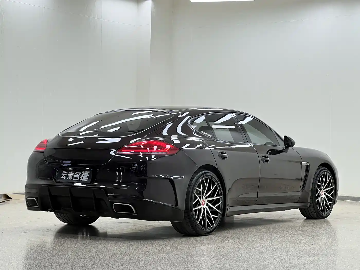 Porsche Panamera 2014 Panamera 3.0T фото 6
