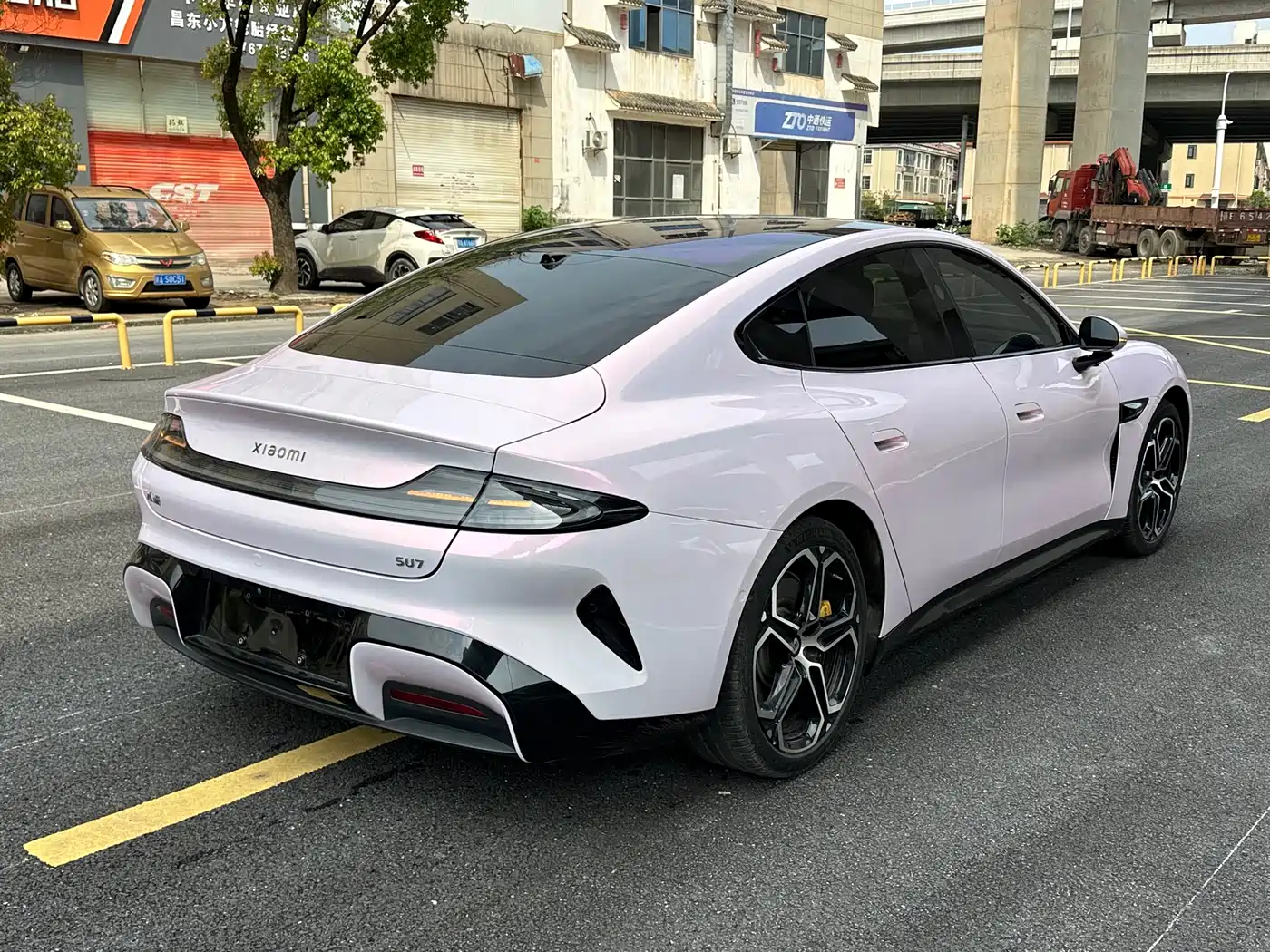 XIAOMI CAR XIAOMI SU7