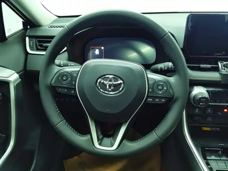 Toyota RAV4 Rongfang 2024 2.0L CVT FWD Style Plus Edition фото 15