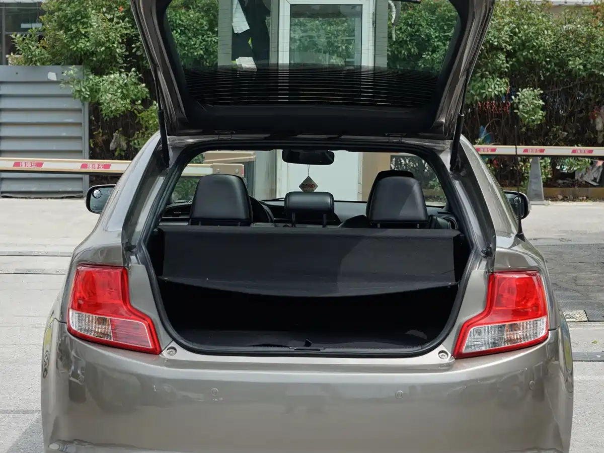 Toyota Zelos 2011 2011 2.5L Luxury Edition