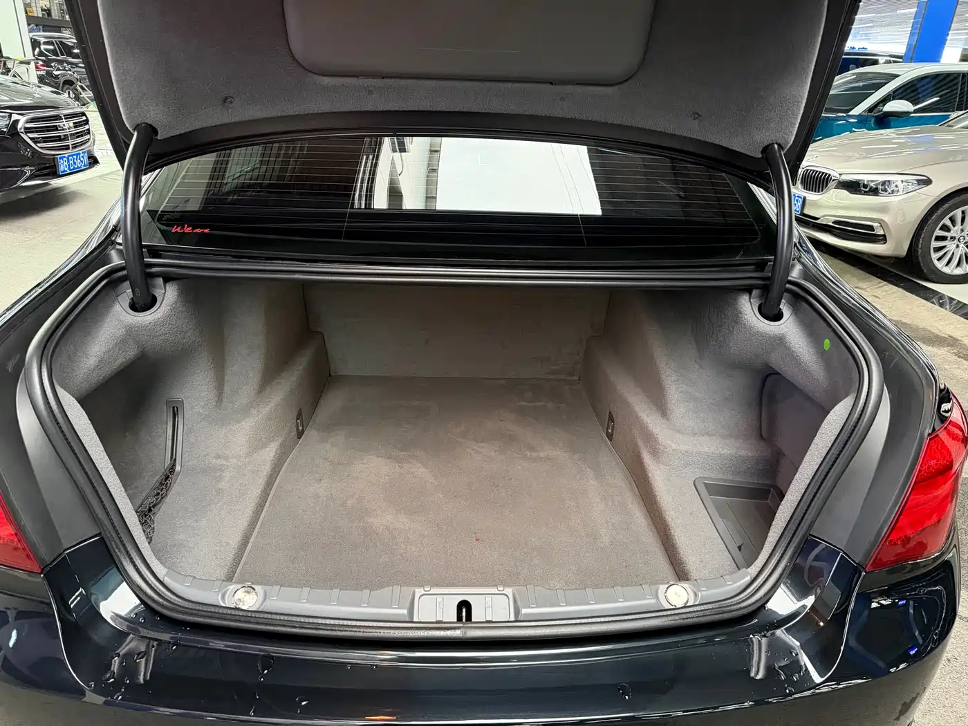 BMW 7 Series 2014 730Li Premium фото 26