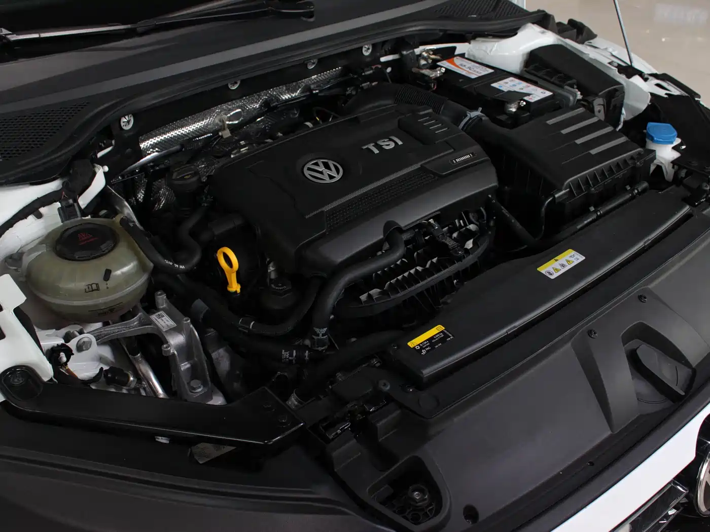 Volkswagen FAW-Volkswagen CC 2021 380TSI Eye-catching Edition фото 17