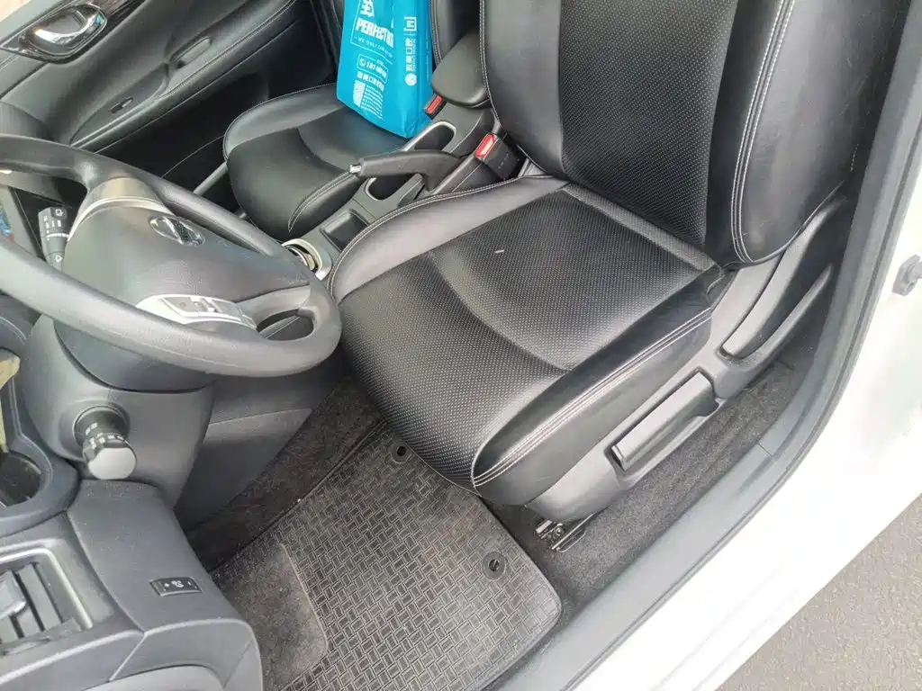 Nissan Tiida, миниатюра 8
