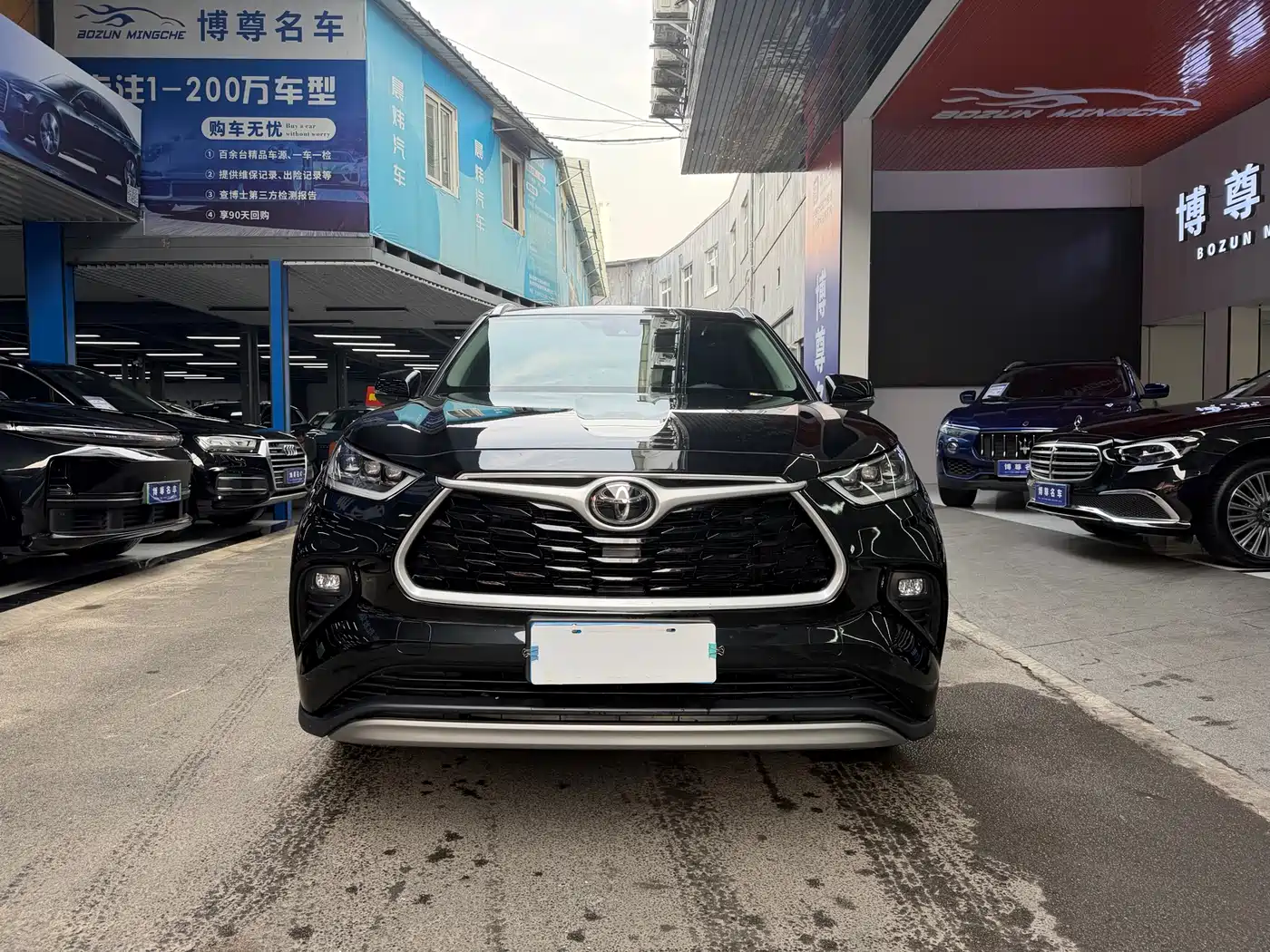 Toyota Highlander 2022 380T 4WD Luxury 7-Seater фото 2