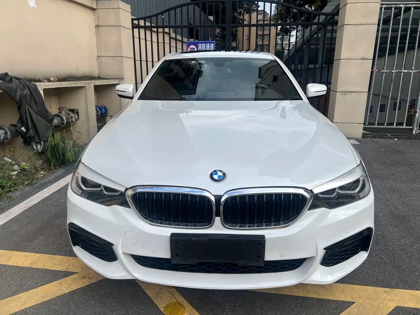 BMW 5 Series 2020 525Li M Sport Package фото 2