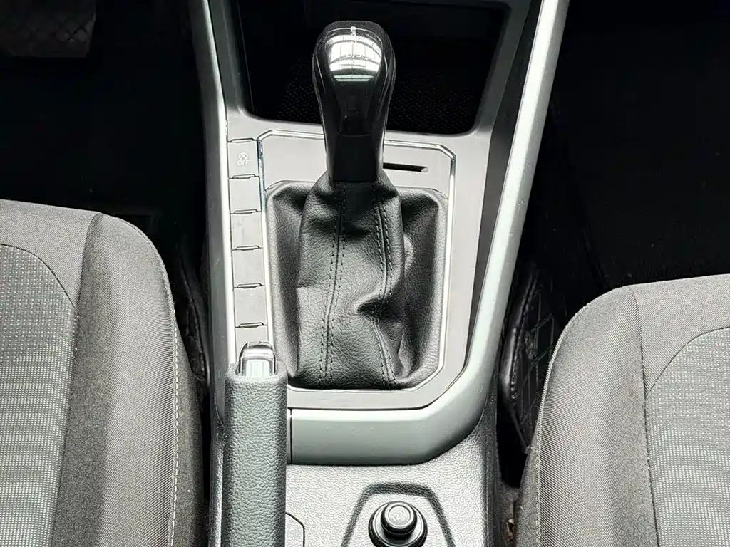 Volkswagen Polo 2023 Plus 1.5L Automatic Panorama Enjoyment Edition фото 7