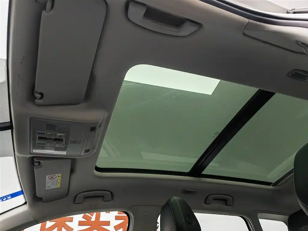 Škoda Karoq 2019 TSI280 Smart Drive Premium Edition China VI фото 14