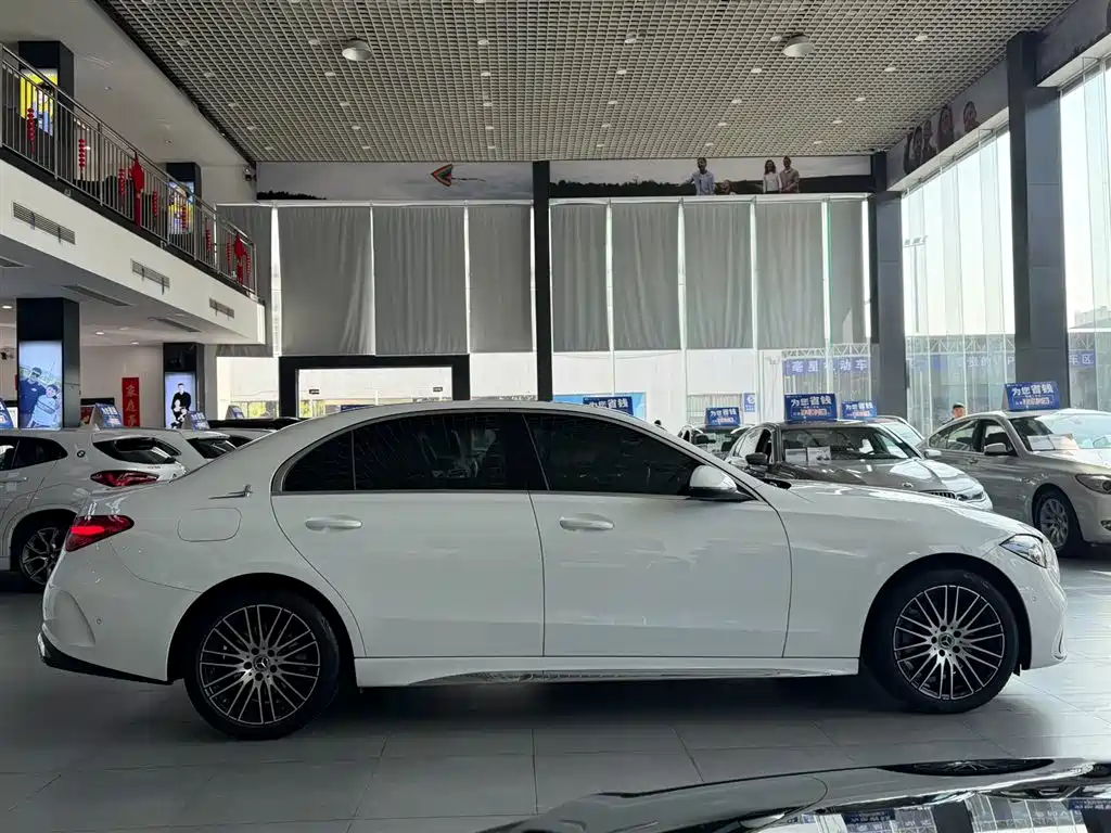 Mercedes-Benz C-Class 2023 C 260 L Sport фото 11