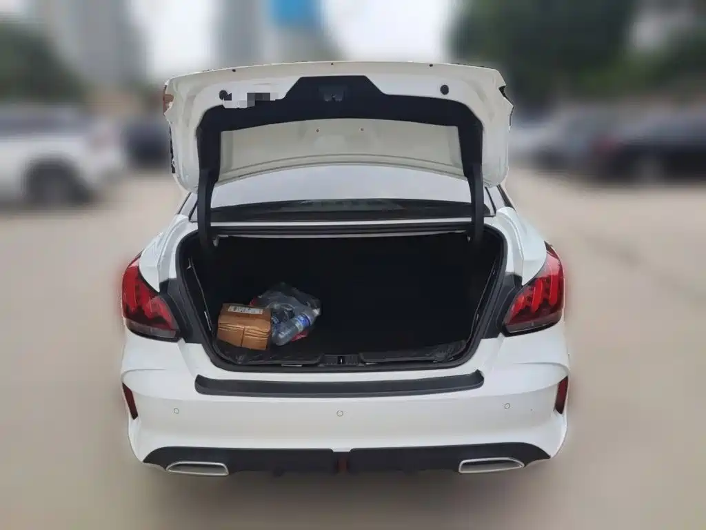 MG MG5 2021 2021 Model 300TGI DCT Youth Luxury Flagship