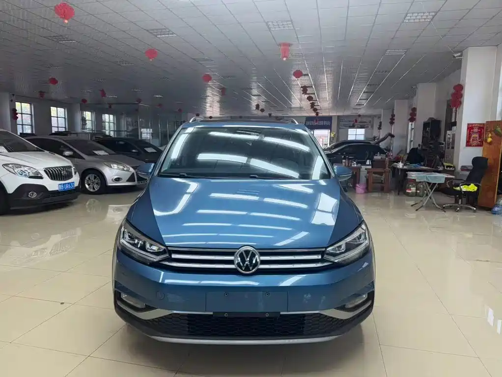 Volkswagen Touran 2023 2021 Touran L 280TSI DSG Cross Luxury 6-Seater