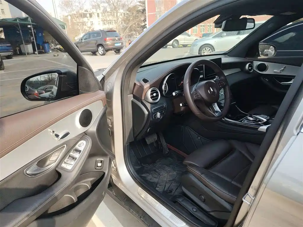 Mercedes-Benz GLC 2019 Model GLC 200 L 4MATIC фото 12