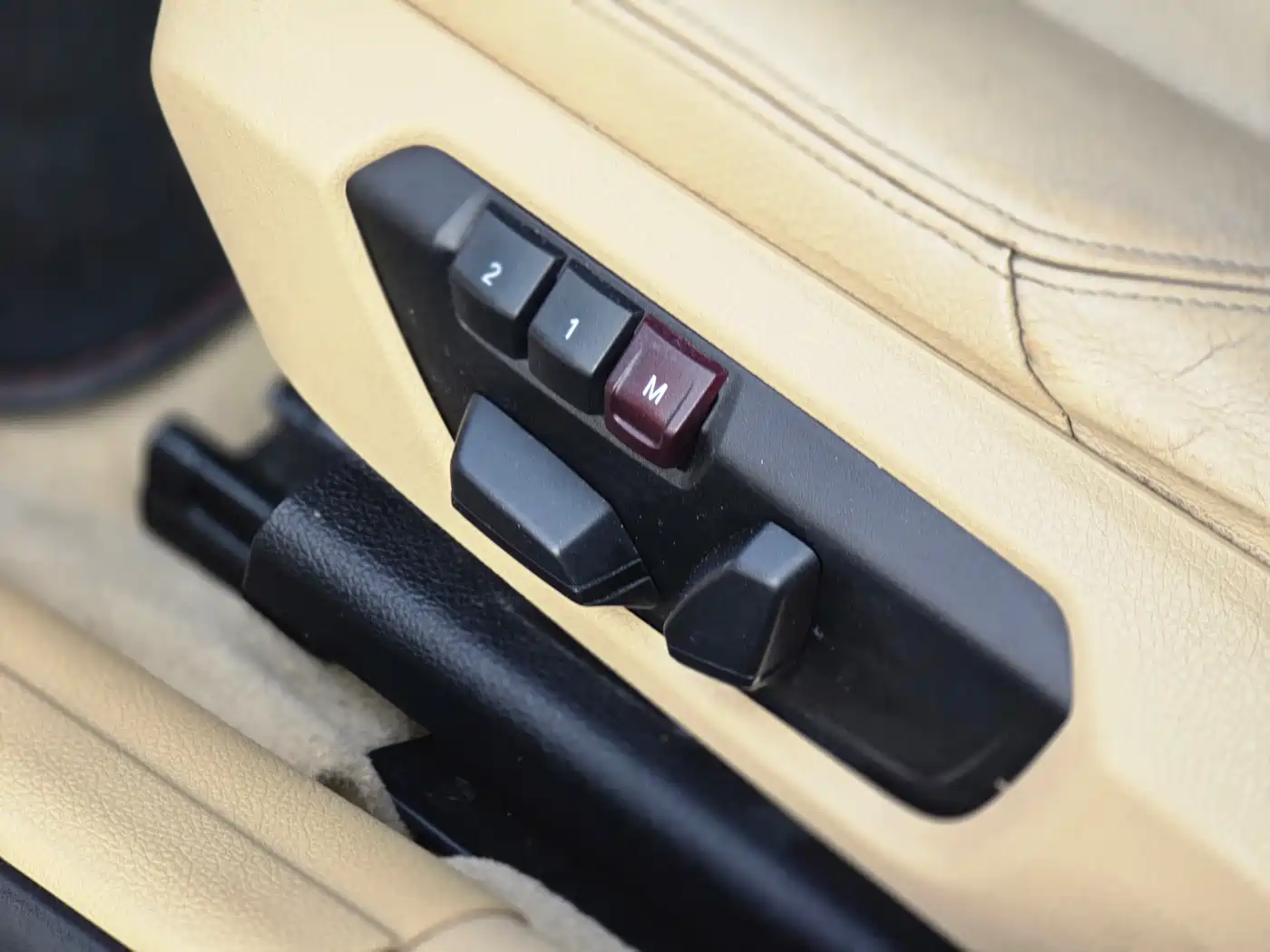 BMW 3 Series 2013 Facelift 320Li Luxury Design Package фото 7