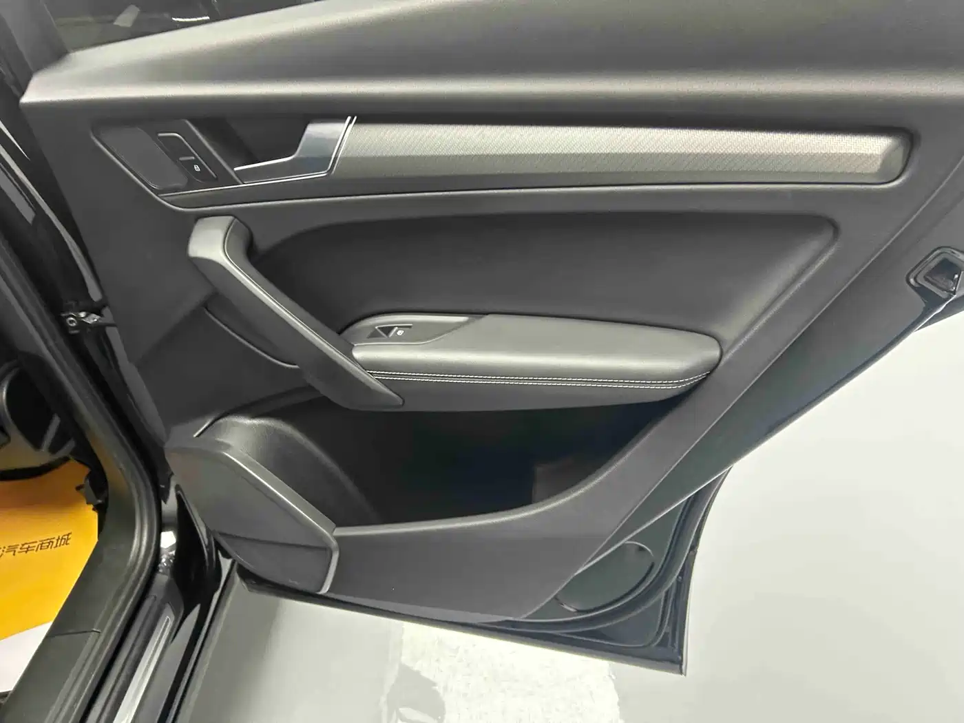 Audi Q5L 2023 40T Luxury Dynamic фото 8