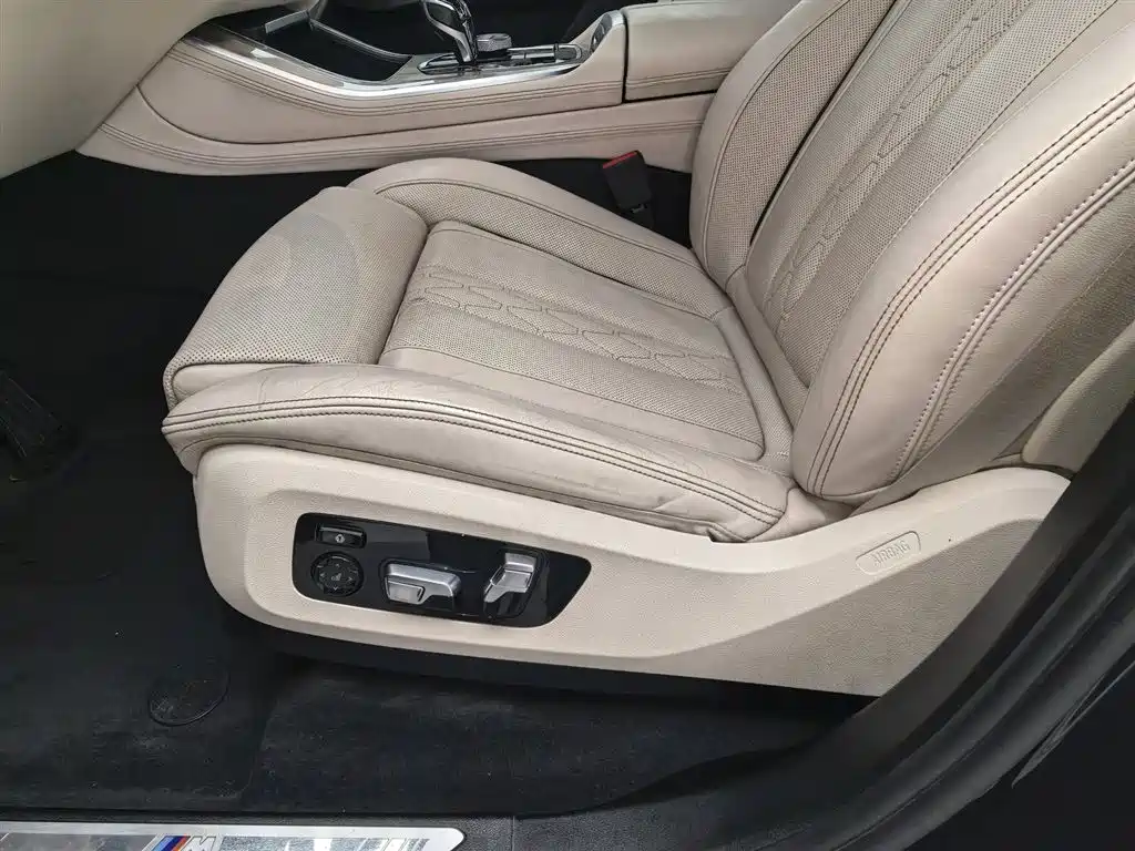 BMW X5 (Import) 2019 xDrive40i Exclusive M Sport Package фото 20