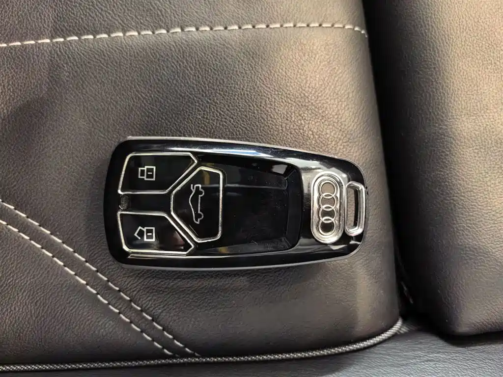 Audi Q5L 2022 Facelift 45T Luxury Dynamic фото 18