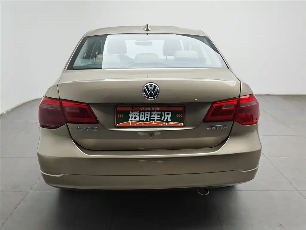 Volkswagen Jetta 2013 1.6L Manual Comfort фото 4