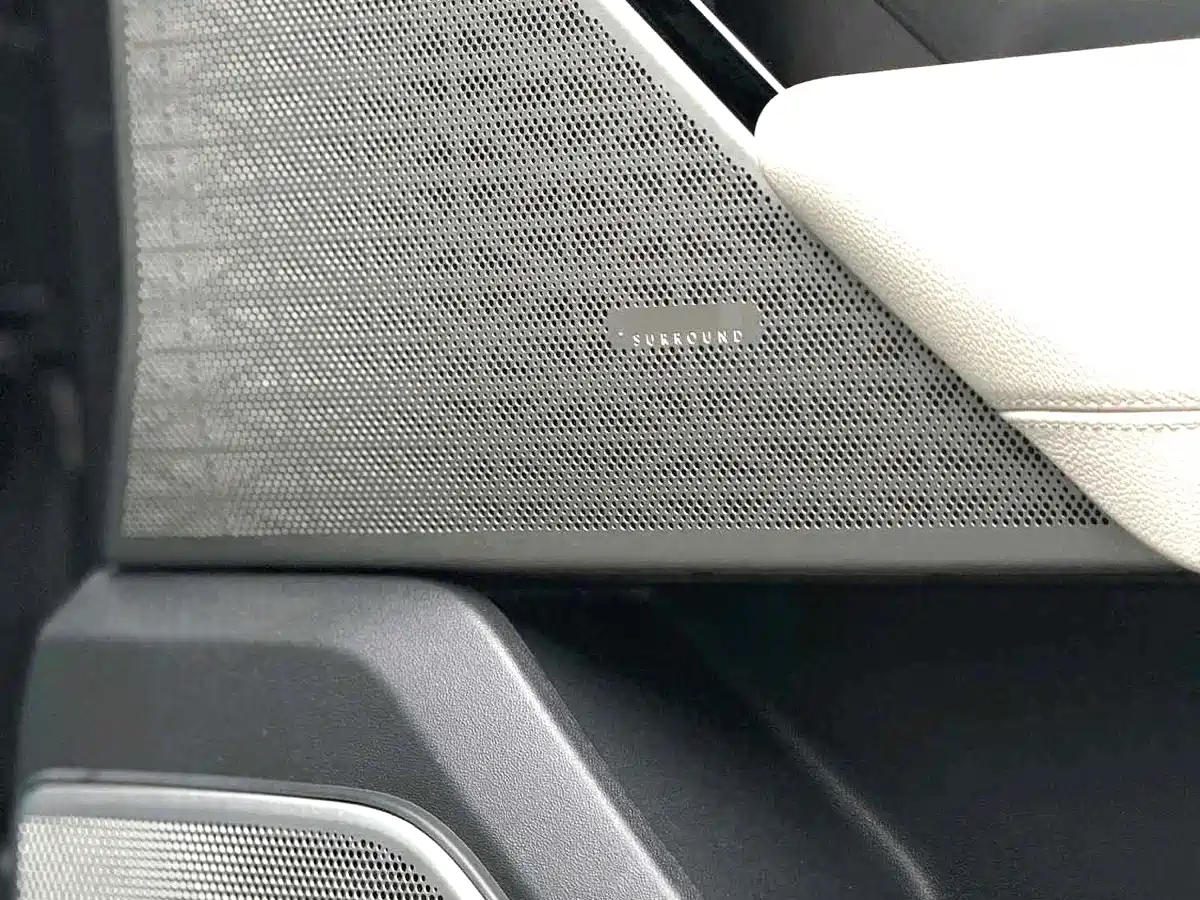 Land Rover Range Rover Velar 2018 2017 P380 R-DYNAMIC HSE
