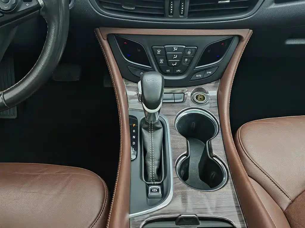 Buick Envision Plus 2017 20T FWD Elite фото 13