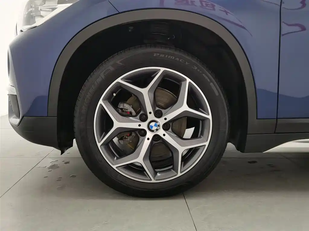 BMW X1 2019 sDrive18Li Premium Model фото 17