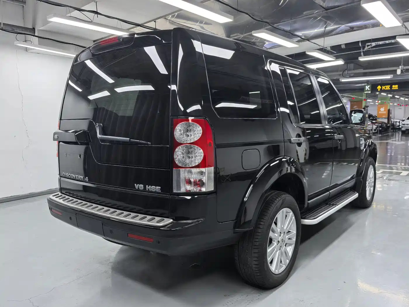 Land Rover Discovery 2011 5.0 V8 HSE фото 17