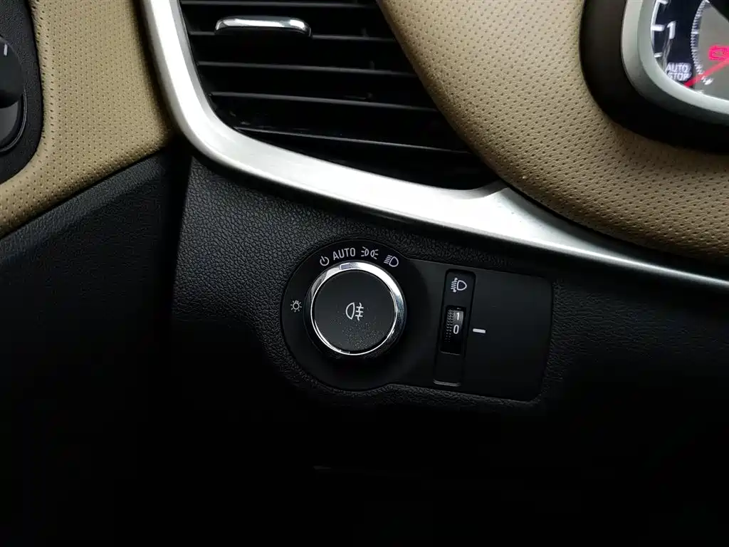 Chevrolet Monza 2022 320 Automatic Enjoyment Sunroof Edition фото 21