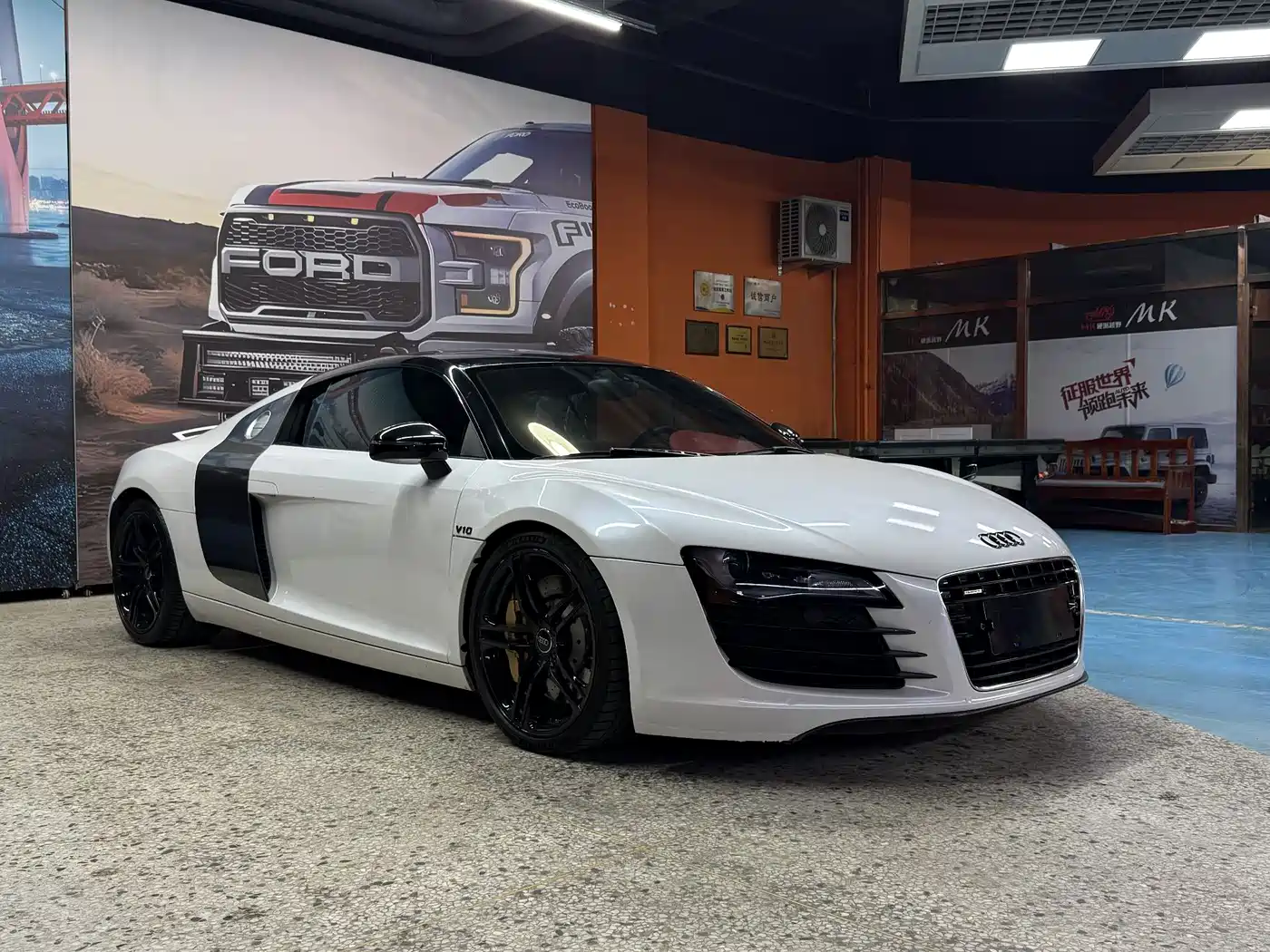 Audi R8 2007 4.2 FSI quattro фото 3