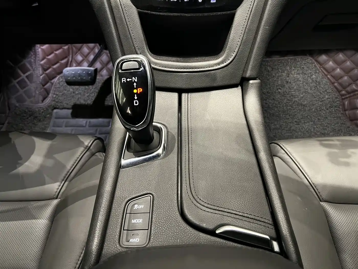Cadillac XT5 2018 28E 4WD Leading фото 9