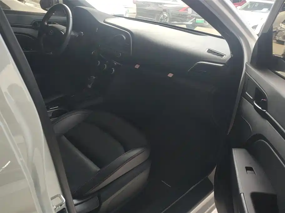 Hyundai Elantra 2020 1.4T DCT Dynamic·Vitality фото 8