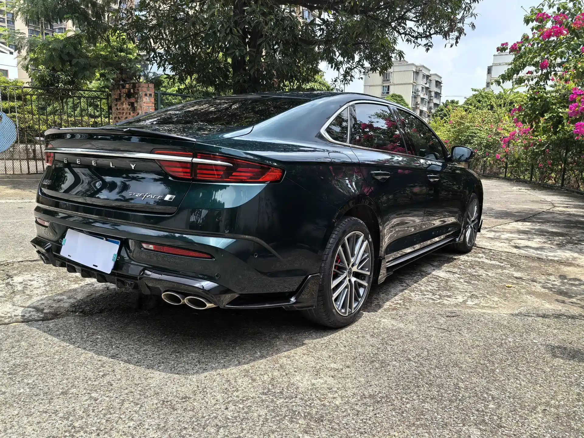Фото 7 - Geely Preface