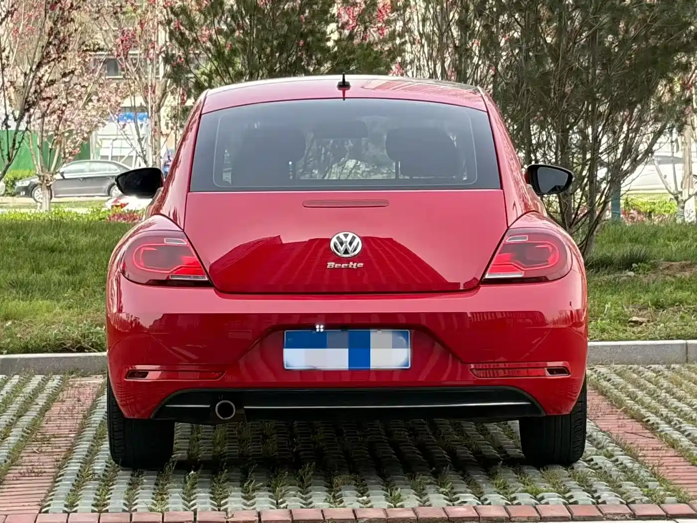 Volkswagen Beetle 2018 180TSI Easy Joy Edition фото 5