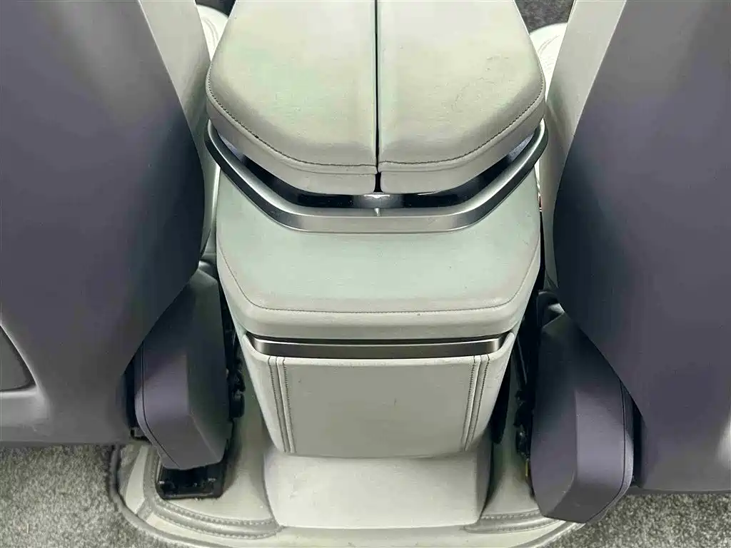 HiPhi Y 2023 2023 560km Pioneer Edition