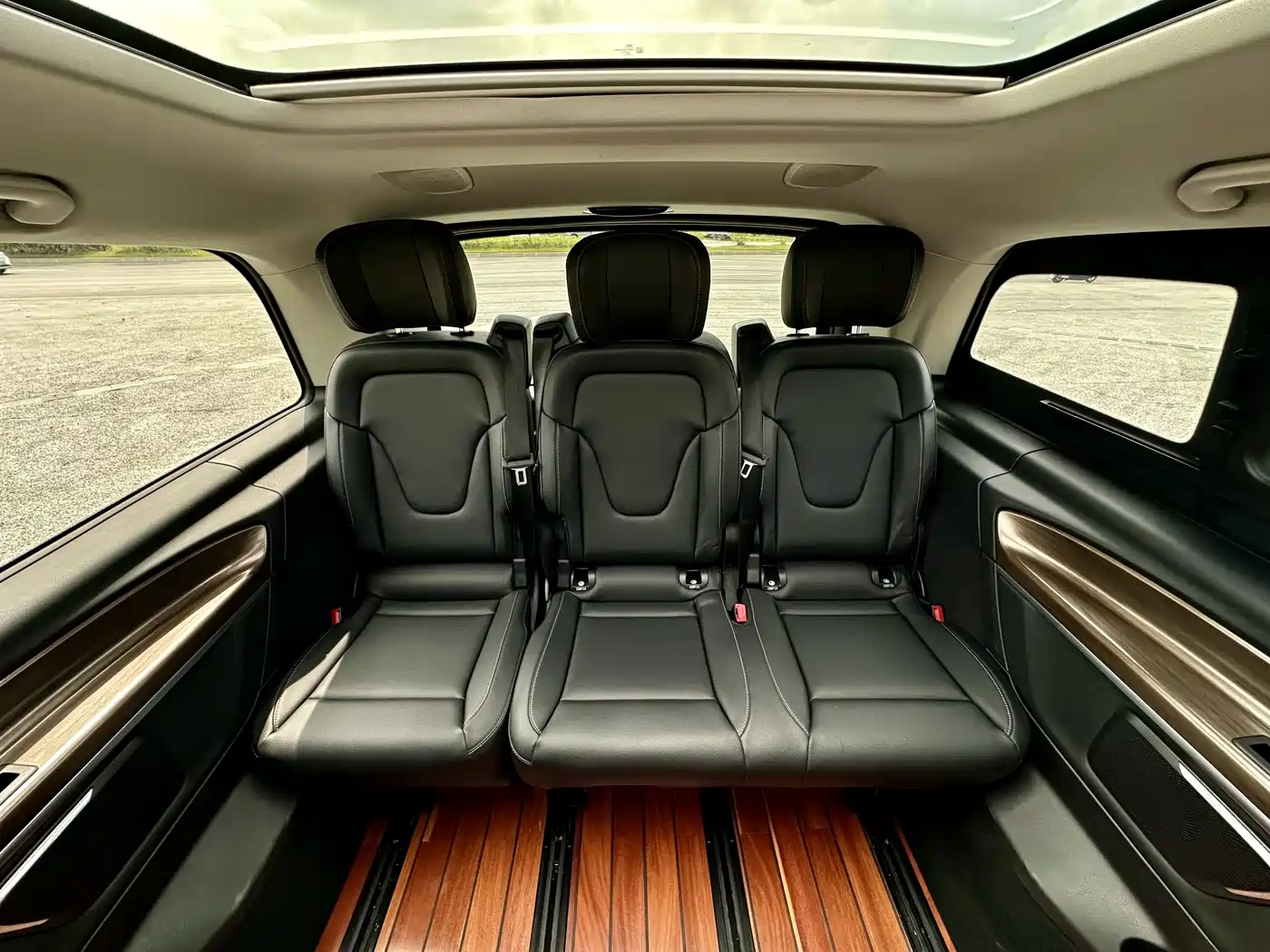 MERCEDES-BENZ V-CLASS