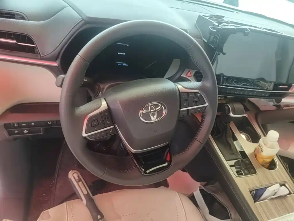 Toyota Sienna 2026 2026 2.5L Hybrid AWD Premium Edition