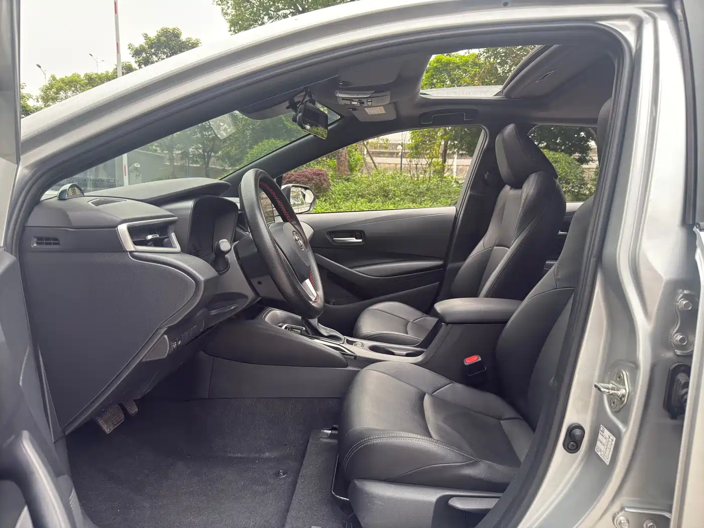 Toyota Levin 2019 185T CVT Luxury Edition China V фото 11