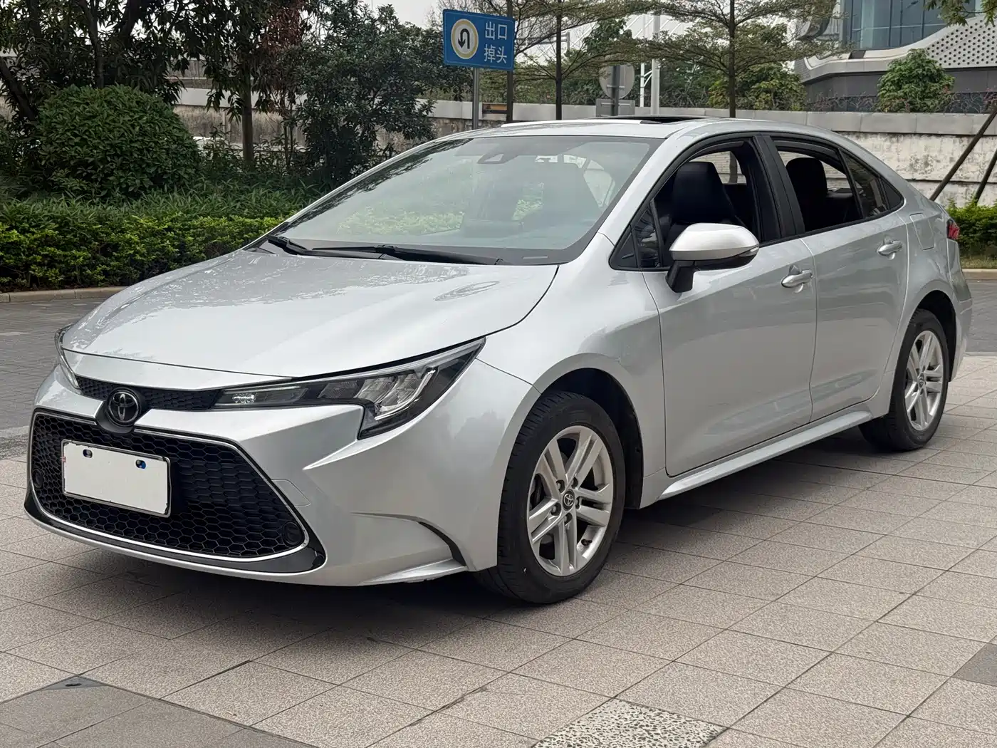 Toyota Levin 2019 185T CVT Luxury Edition China V