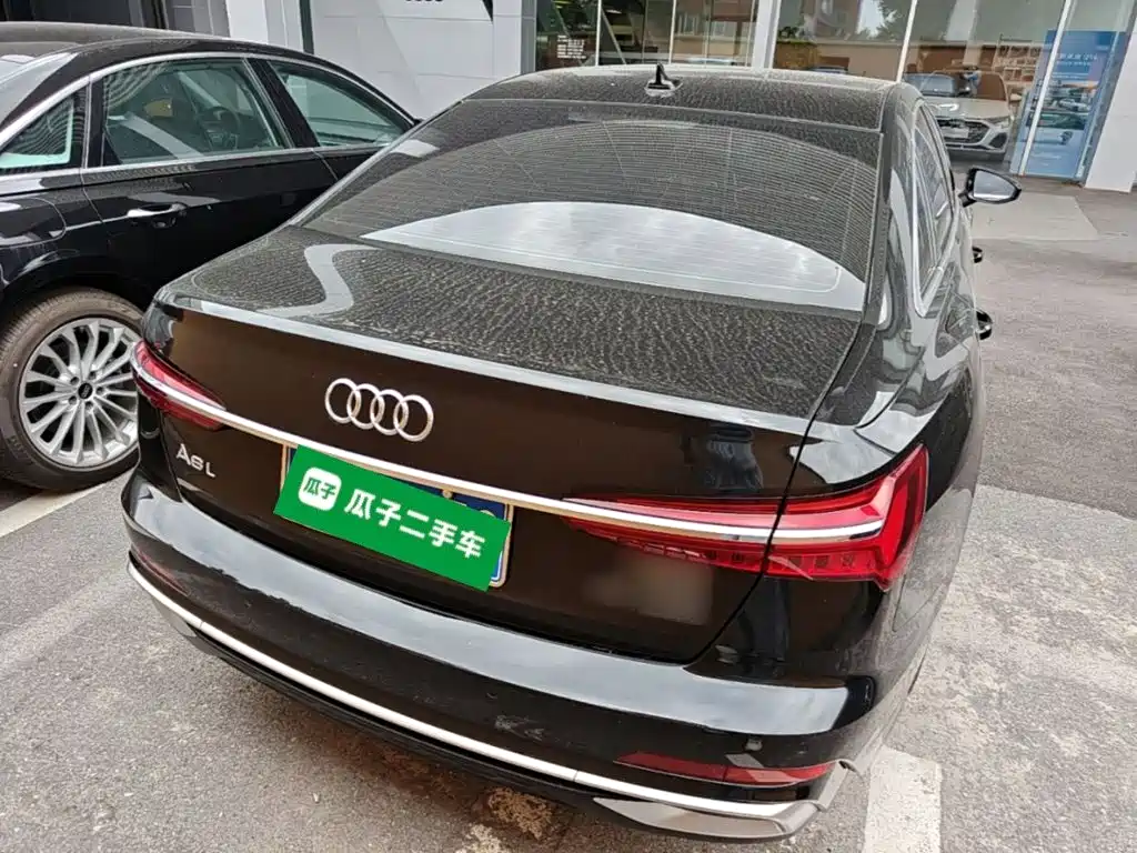 Фото 6 - Audi A6L