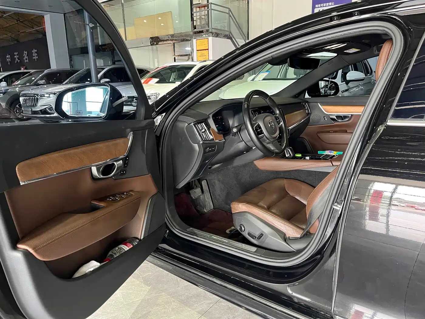 Volvo S90 Plug-in Hybrid 2021 2021 T8 E-Drive Hybrid Zhiyi Luxury Edition