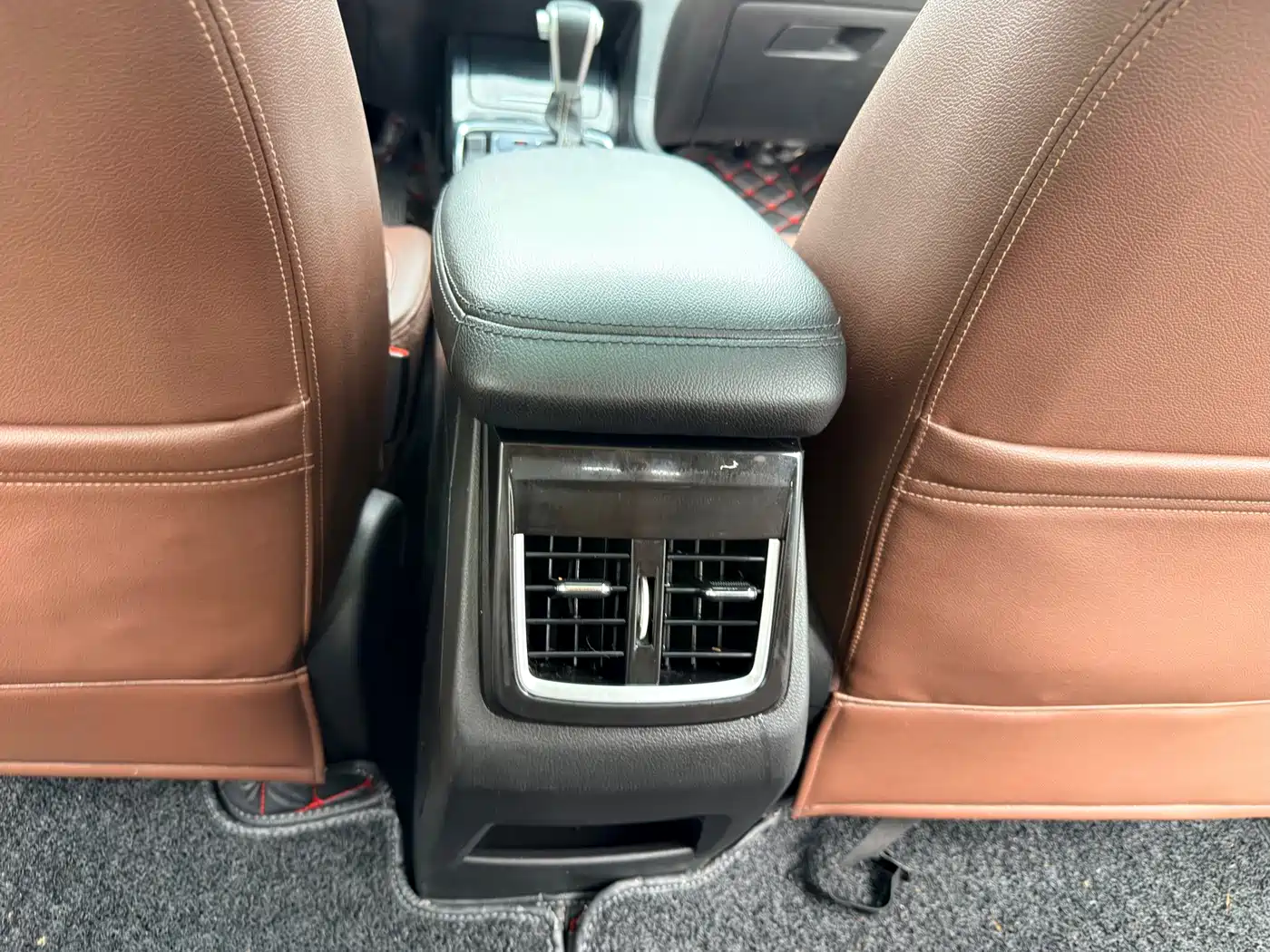 Baojun 560 2017 2017 1.5T DCT Flagship 7-seater